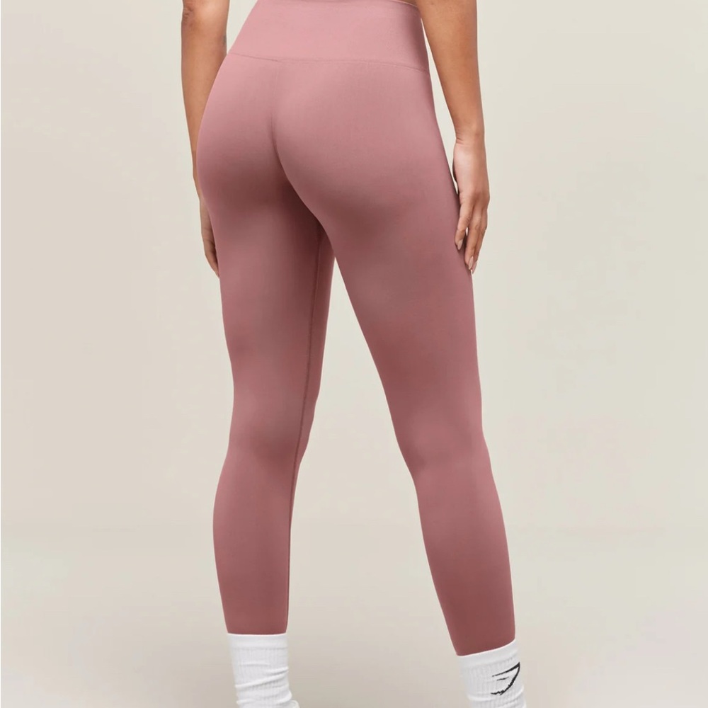 Gymshark Light Pink Leggings - Picture 10 of 10